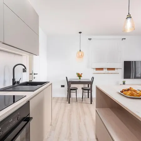 Saladinka With Whirlpool Сasa de vacaciones *