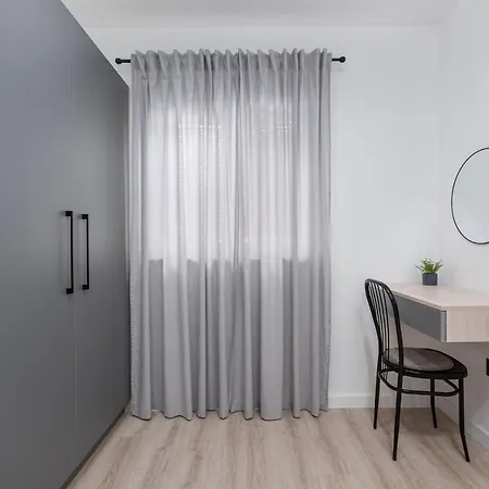 Saladinka With Whirlpool *